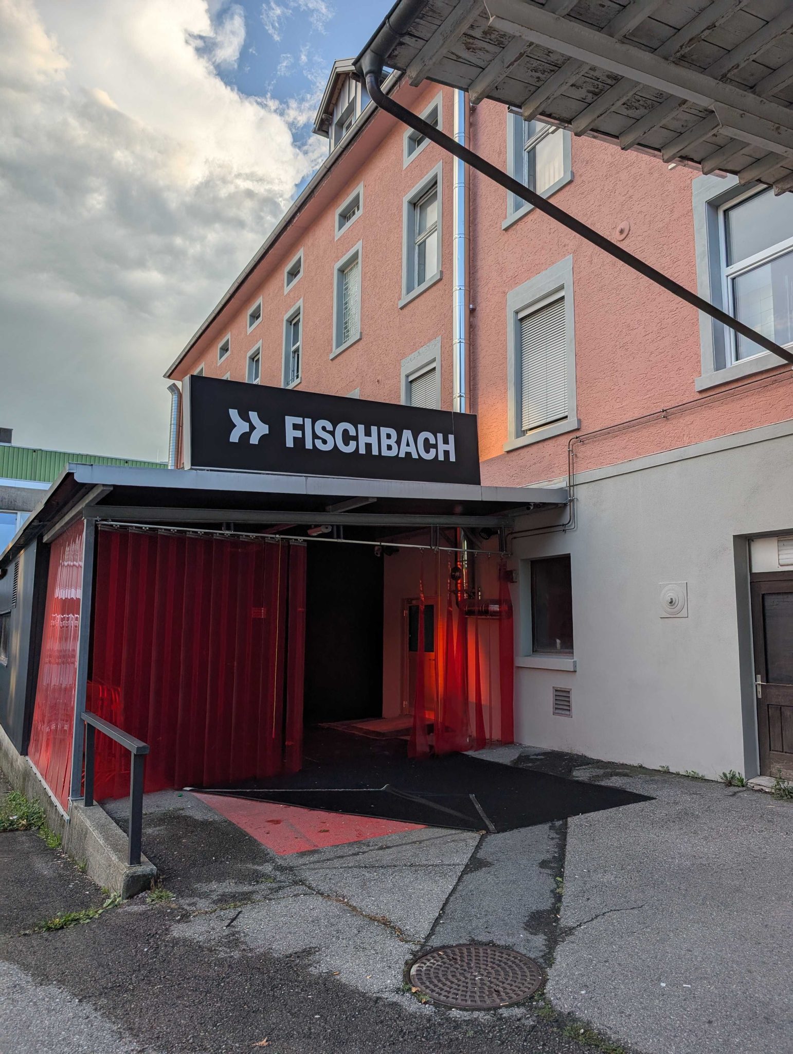 Wir sind umgezogen und jetzt hier anzutreffen ….